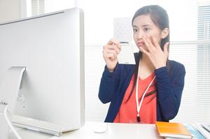 コンタクトレンズ購入の新しい選択肢！目の健康とファッションを両立するコンタクトレンズ通販の魅力